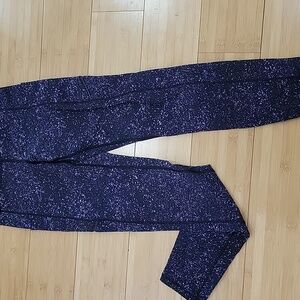 Lululemon size 6 leggings